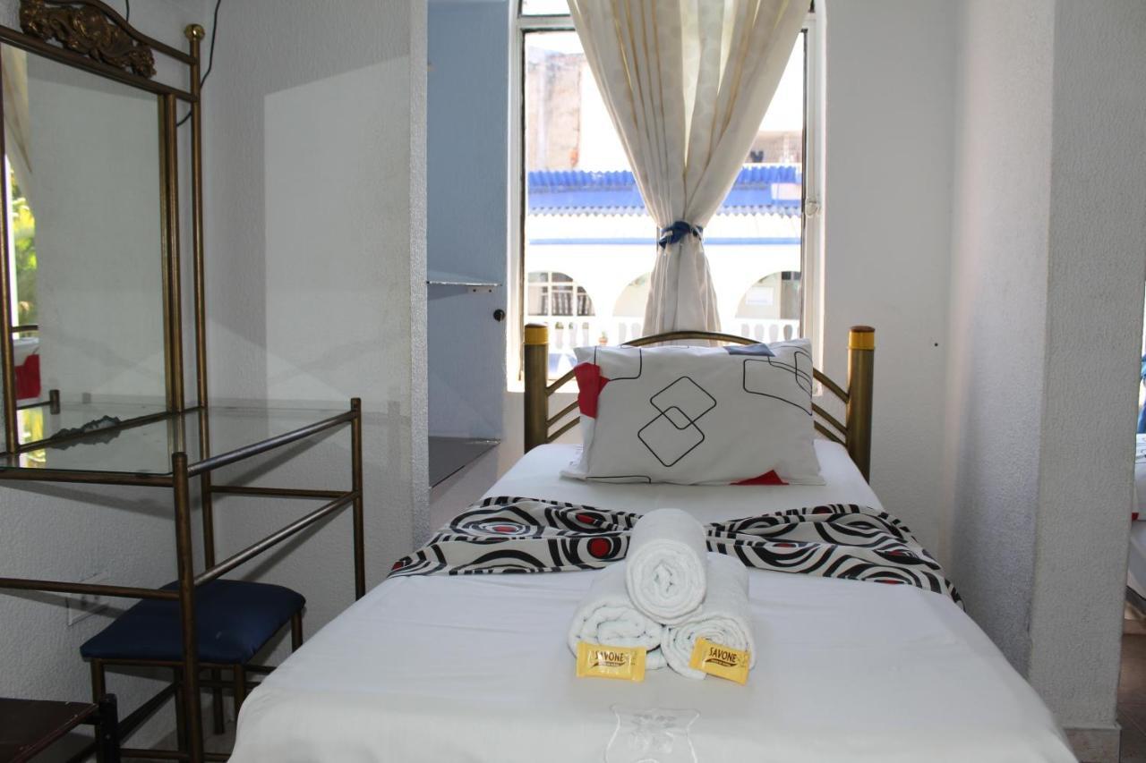 Hotel Villa Del Rosario Nuevo Мельгар Экстерьер фото