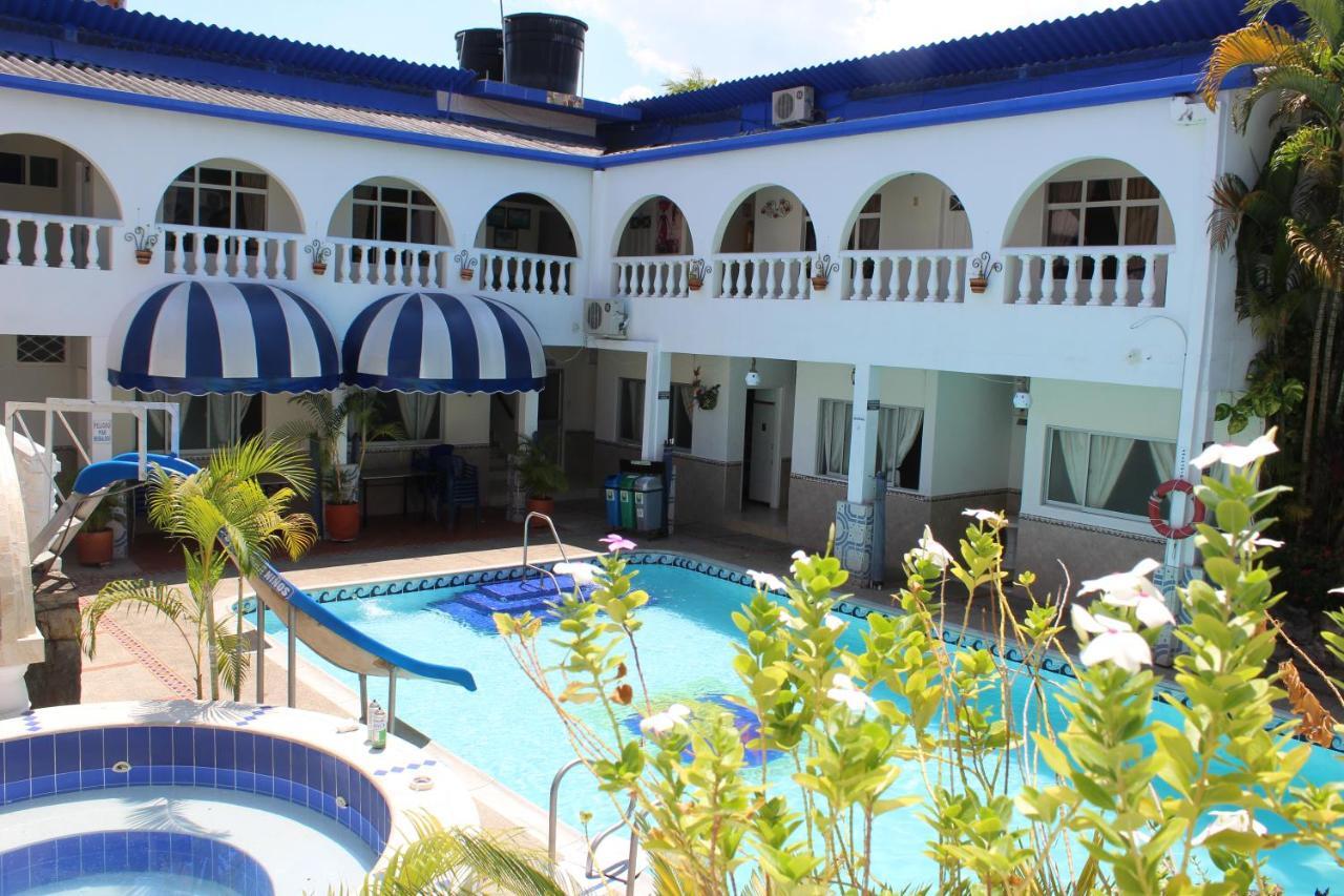 Hotel Villa Del Rosario Nuevo Мельгар Экстерьер фото