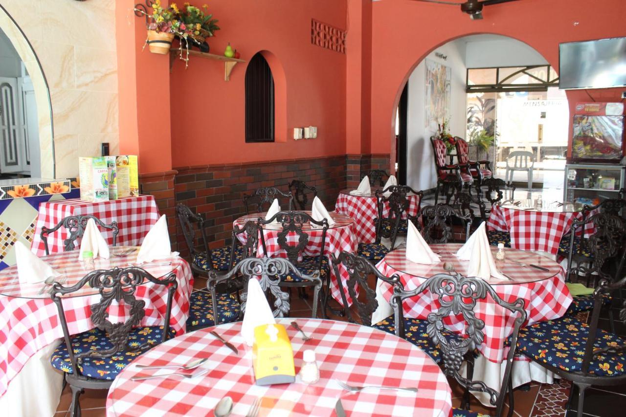 Hotel Villa Del Rosario Nuevo Мельгар Экстерьер фото